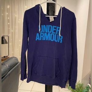 Women’s Under Armour hoodie!